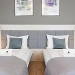 Hotel apartamentowy Break Wolska 3*