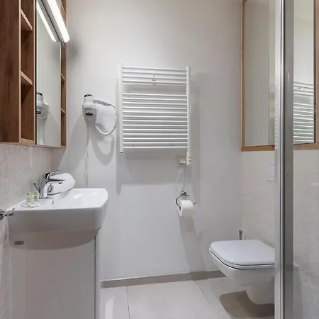 アパートホテル Break Wolska